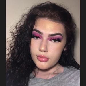 Meet your Posher, Kenzie